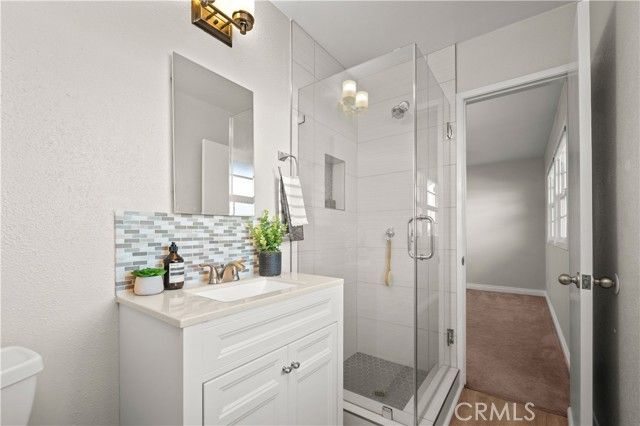 5082 Edinger Avenue, Huntington Beach, CA 92649