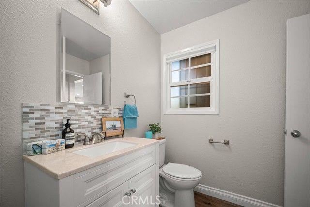 5082 Edinger Avenue, Huntington Beach, CA 92649