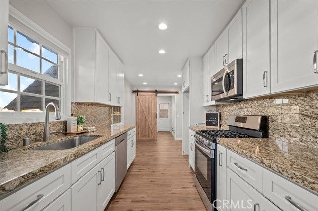 5082 Edinger Avenue, Huntington Beach, CA 92649