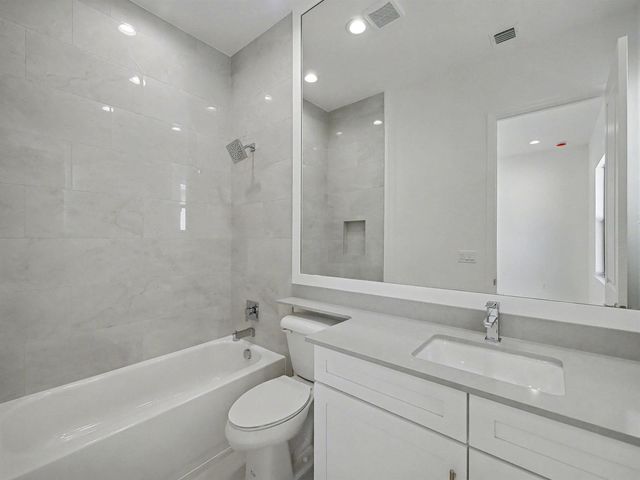 12476 SW Pink Playa Parkway, Port St. Lucie, FL 34987