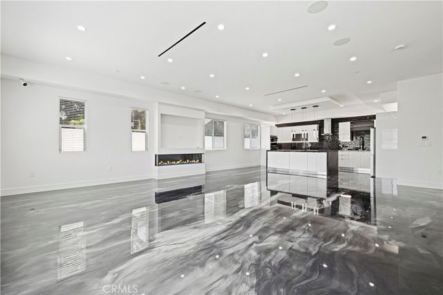 15209 Cohasset, Van Nuys, CA 91405