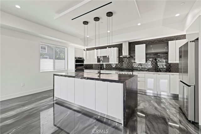 15209 Cohasset, Van Nuys, CA 91405