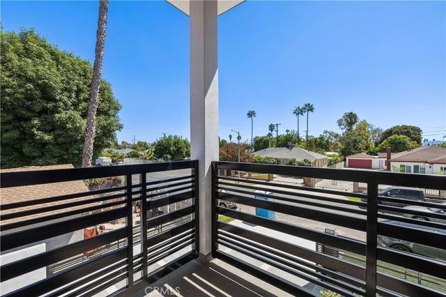 15209 Cohasset, Van Nuys, CA 91405
