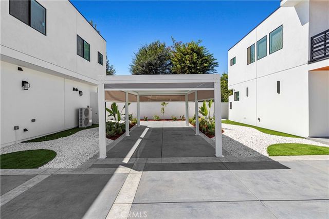 15209 Cohasset, Van Nuys, CA 91405