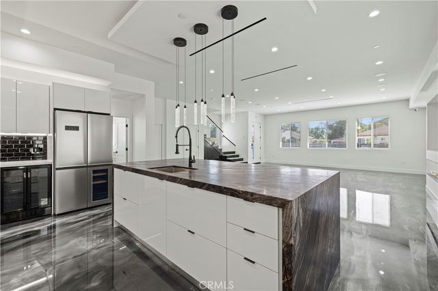 15209 Cohasset, Van Nuys, CA 91405