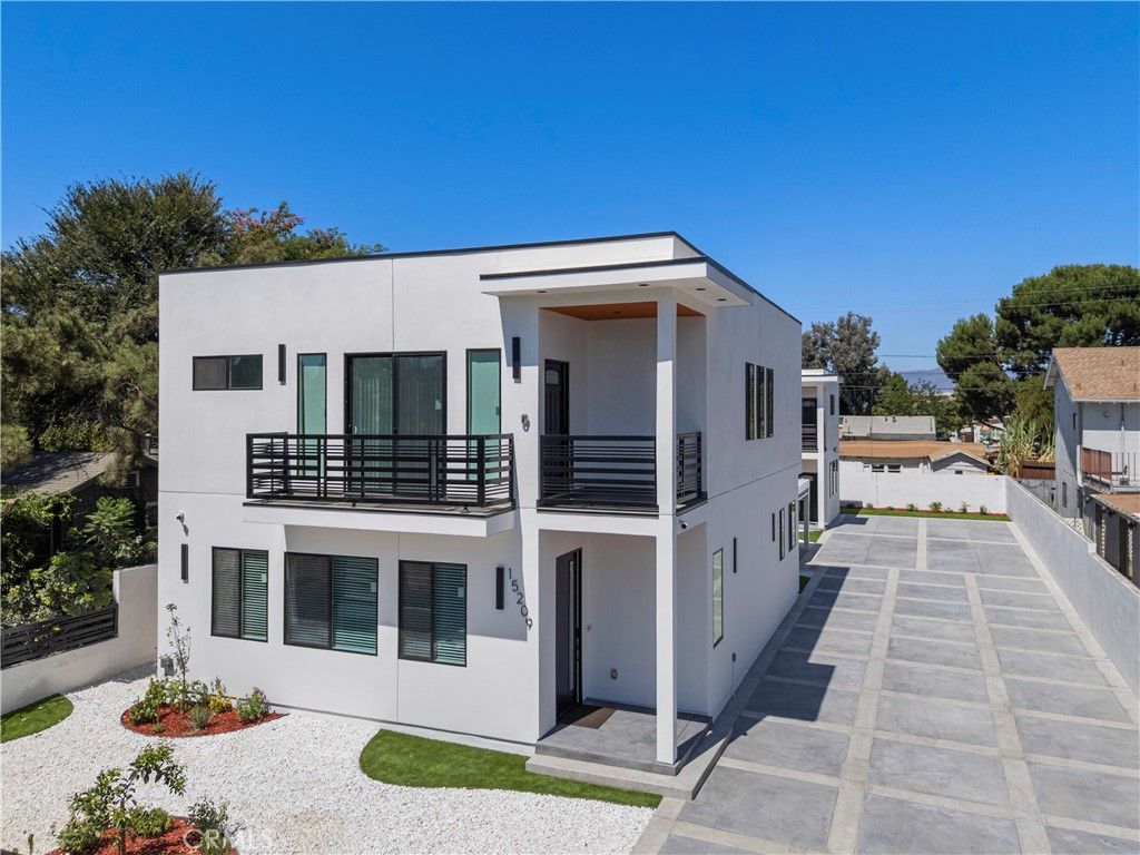15209 Cohasset, Van Nuys, CA 91405