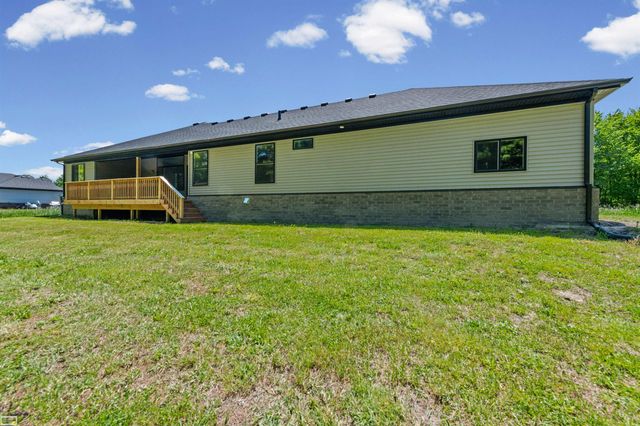 3702 N Athanasia Way, Fort Gratiot, MI 48059