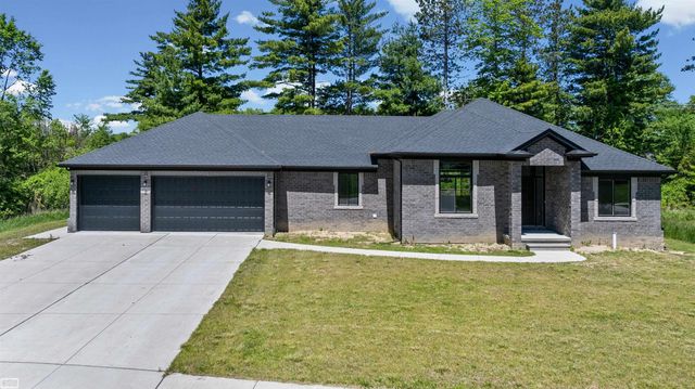 3702 N Athanasia Way, Fort Gratiot, MI 48059