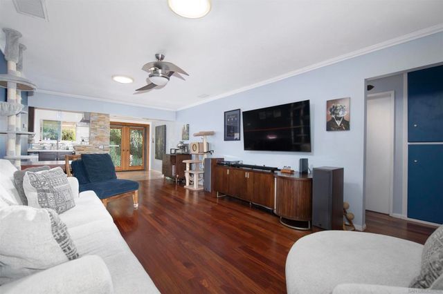 822 Laurelwood Ct, San Marcos, CA 92069