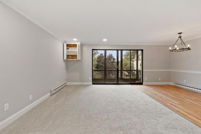 234 Nesmith St 24, Lowell, MA 01852