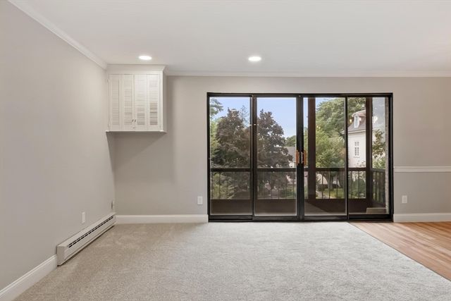 234 Nesmith St 24, Lowell, MA 01852