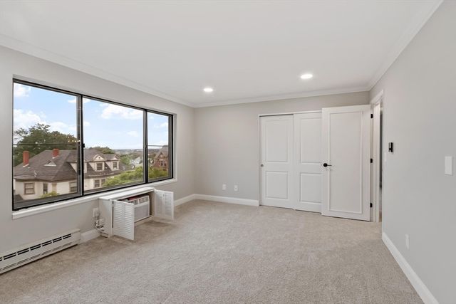 234 Nesmith St 24, Lowell, MA 01852