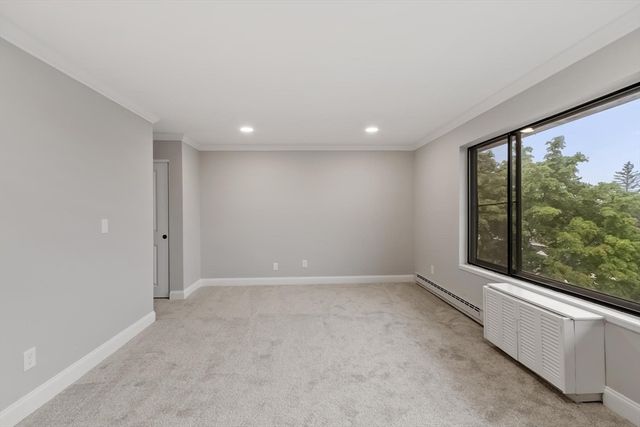 234 Nesmith St 24, Lowell, MA 01852