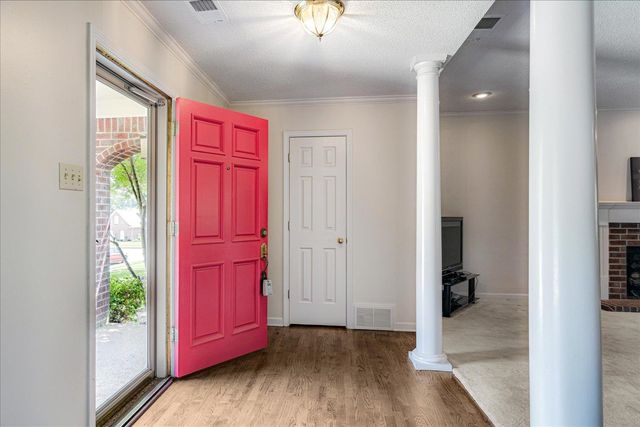 6841 TREE BREEZE CV, Bartlett, TN 38135