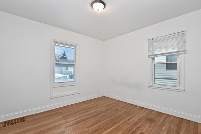 2125 44th Avenue N, Minneapolis, MN 55412