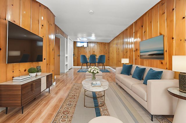 2125 44th Avenue N, Minneapolis, MN 55412