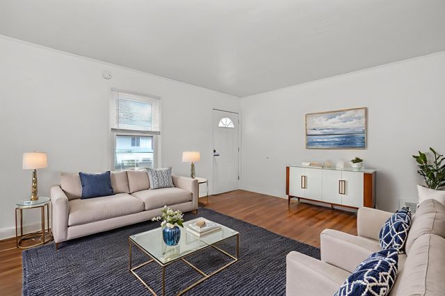 2125 44th Avenue N, Minneapolis, MN 55412