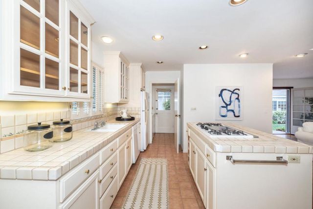 4107 Mackay Drive, Palo Alto, CA 94306