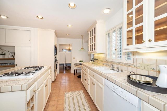 4107 Mackay Drive, Palo Alto, CA 94306