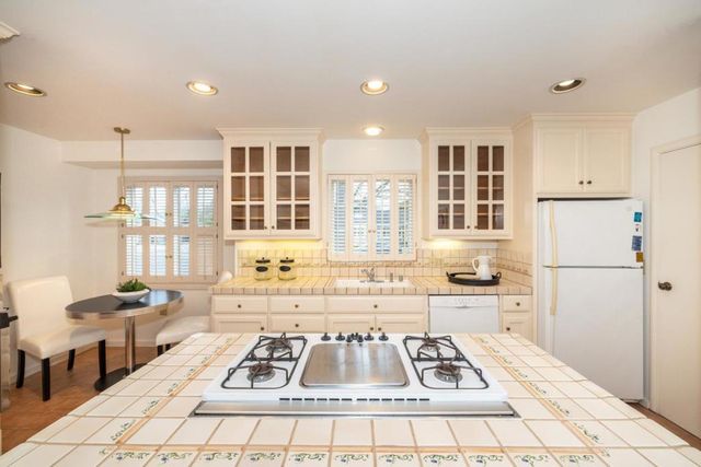 4107 Mackay Drive, Palo Alto, CA 94306