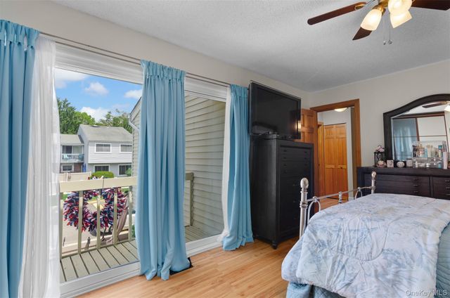 230 Springmeadow Drive M, Holbrook, NY 11741