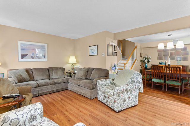 230 Springmeadow Drive M, Holbrook, NY 11741