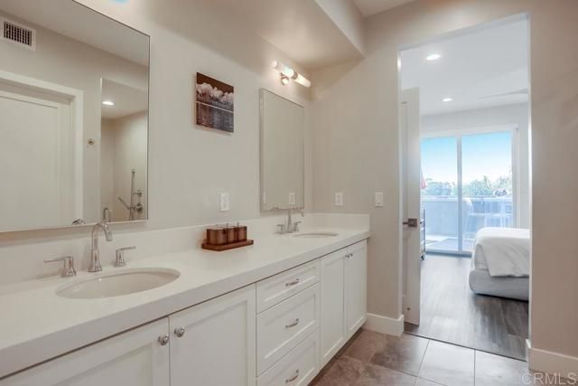 725 Grand Avenue, Carlsbad, CA 92008