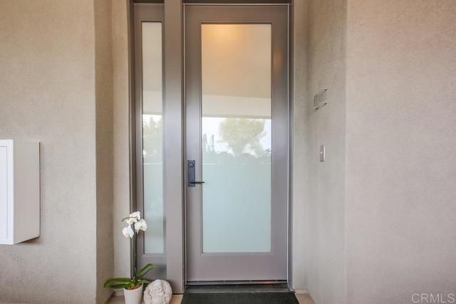 725 Grand Avenue, Carlsbad, CA 92008