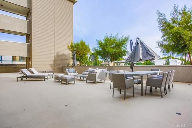 725 Grand Avenue, Carlsbad, CA 92008