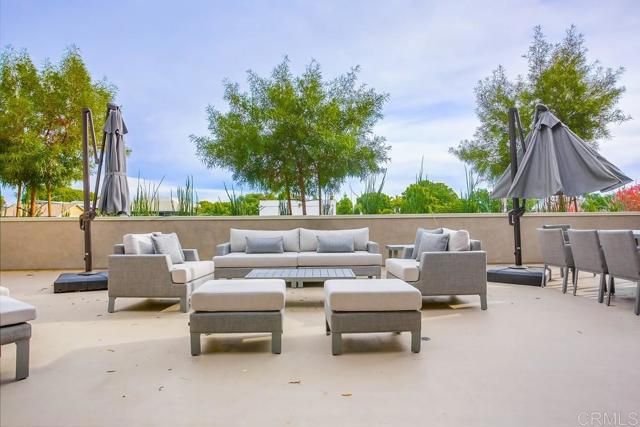 725 Grand Avenue, Carlsbad, CA 92008