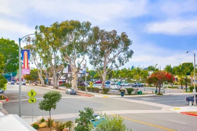 725 Grand Avenue, Carlsbad, CA 92008