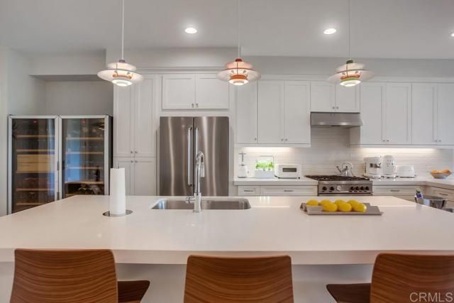 725 Grand Avenue, Carlsbad, CA 92008