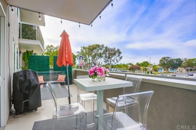 725 Grand Avenue, Carlsbad, CA 92008