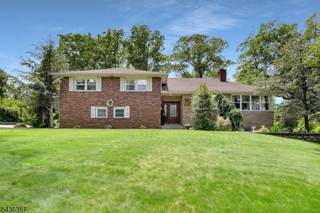 28 Pepper Rd, Montville Twp., NJ 07082