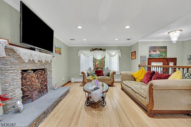 28 Pepper Rd, Montville Twp., NJ 07082