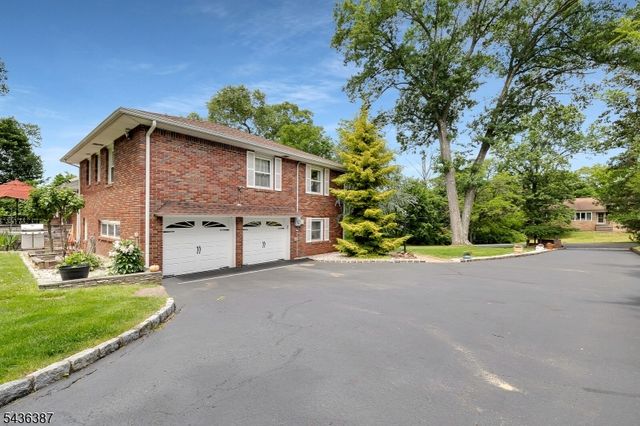 28 Pepper Rd, Montville Twp., NJ 07082