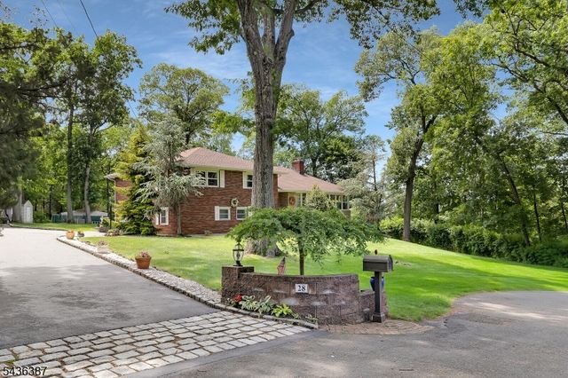 28 Pepper Rd, Montville Twp., NJ 07082