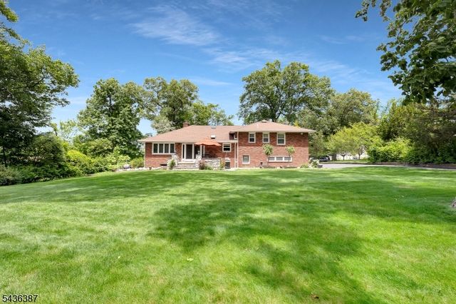 28 Pepper Rd, Montville Twp., NJ 07082