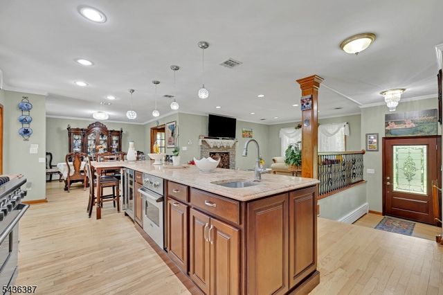 28 Pepper Rd, Montville Twp., NJ 07082