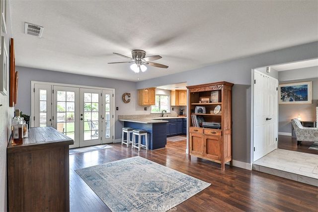 1421 E 15th, Upland, CA 91786