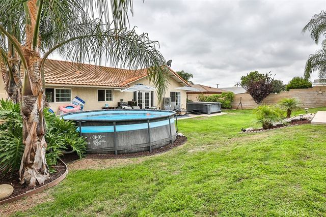 1421 E 15th, Upland, CA 91786
