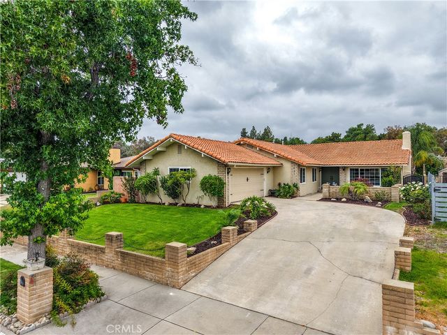 1421 E 15th, Upland, CA 91786