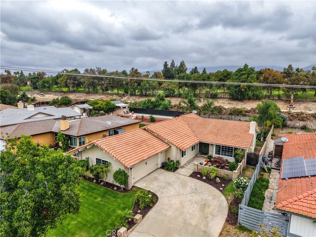 1421 E 15th, Upland, CA 91786