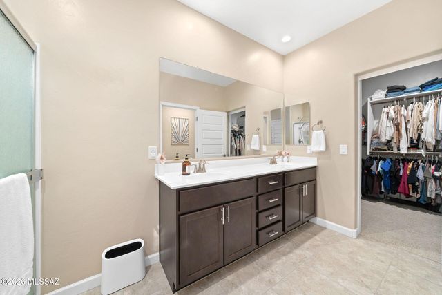 8633 N Egrets Rest Lane, Tucson, AZ 85742