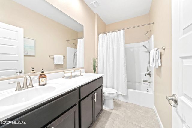 8633 N Egrets Rest Lane, Tucson, AZ 85742