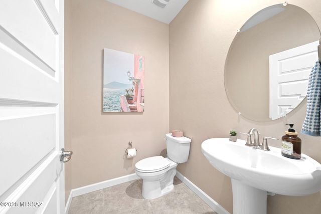 8633 N Egrets Rest Lane, Tucson, AZ 85742