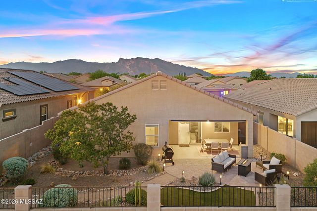 8633 N Egrets Rest Lane, Tucson, AZ 85742