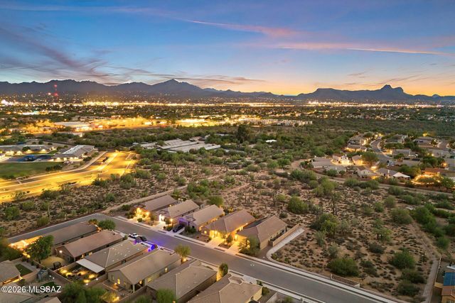 8633 N Egrets Rest Lane, Tucson, AZ 85742