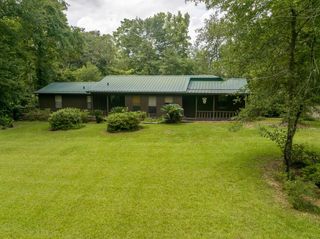 1153 Southwood Dr, Huntsville, TX 77340