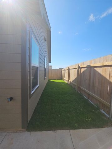 190 Sormonne LOOP, Kyle, TX 78640